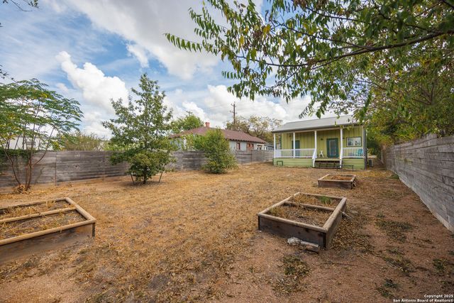 417 N OLIVE, San Antonio, TX 78202