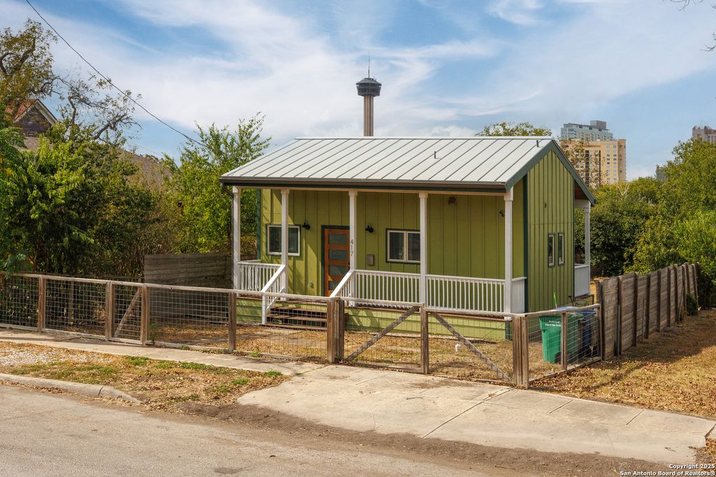 417 N OLIVE, San Antonio, TX 78202