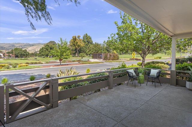 6107 Montgomery Court, San Jose, CA 95135