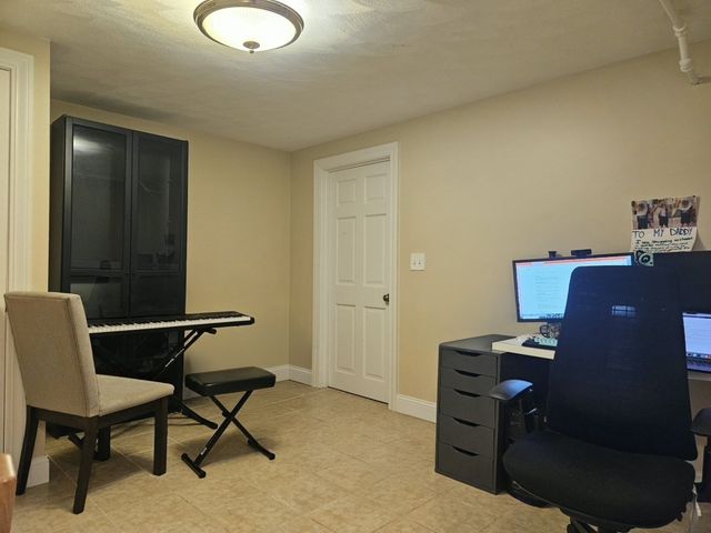 18 Lasalle 1, Framingham, MA 01701