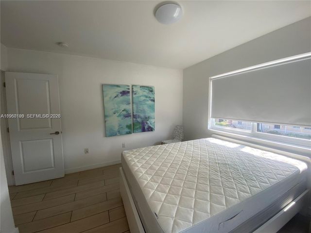 625 77th St, Miami Beach, FL 33141