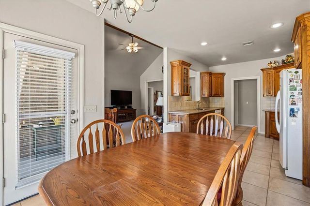 8149 Linda Lane, Guthrie, OK 73044