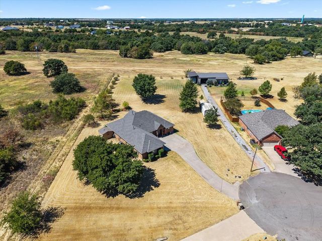 8149 Linda Lane, Guthrie, OK 73044
