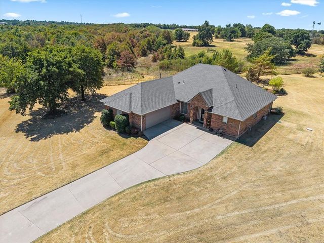 8149 Linda Lane, Guthrie, OK 73044
