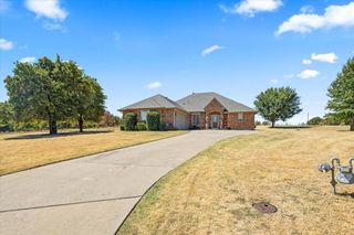8149 Linda Lane, Guthrie, OK 73044