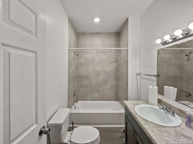 214 Preston Avenue, San Antonio, TX 78210