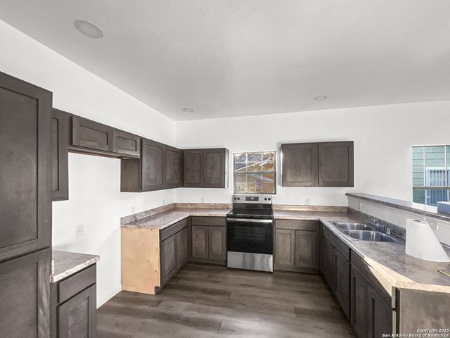 214 Preston Avenue, San Antonio, TX 78210