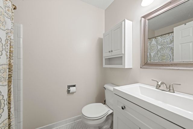35934 Ann Arbor Trail 115, Livonia, MI 48150
