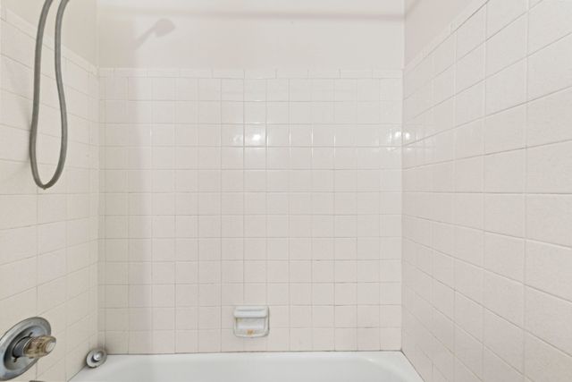 35934 Ann Arbor Trail 115, Livonia, MI 48150