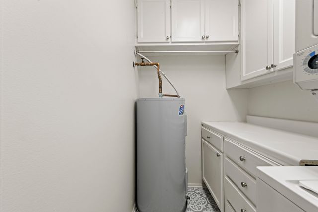 35934 Ann Arbor Trail 115, Livonia, MI 48150