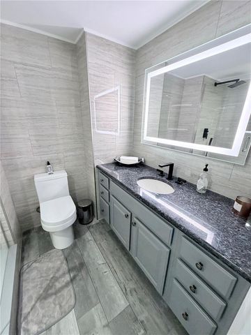 880 MANDALAY AVENUE C501, Clearwater Beach, FL 33767