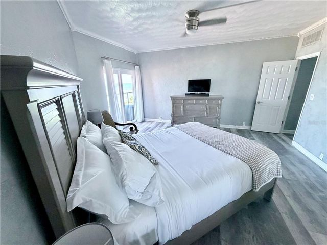 880 MANDALAY AVENUE C501, Clearwater Beach, FL 33767