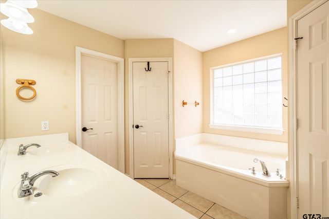 11215 FM 314 N, Brownsboro, TX 75756