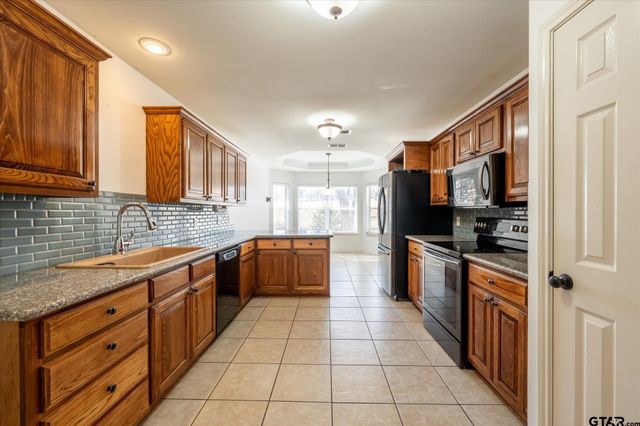 11215 FM 314 N, Brownsboro, TX 75756