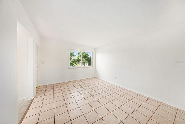 5801 EMERSON AVE S, St Petersburg, FL 33707