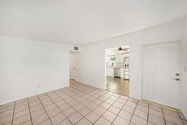 5801 EMERSON AVE S, St Petersburg, FL 33707