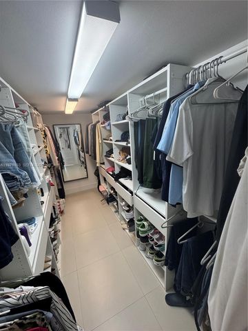 500 Three Islands Blvd M24, Hallandale Beach, FL 33009