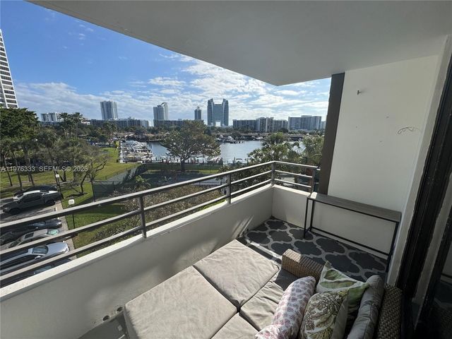 500 Three Islands Blvd M24, Hallandale Beach, FL 33009