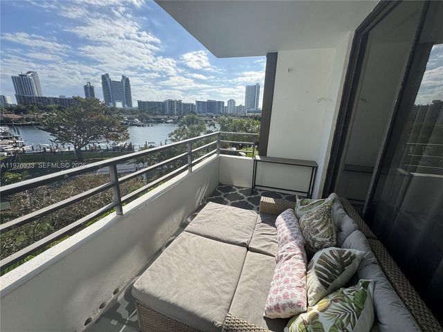 500 Three Islands Blvd M24, Hallandale Beach, FL 33009