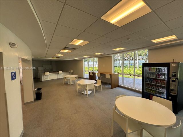 500 Three Islands Blvd M24, Hallandale Beach, FL 33009