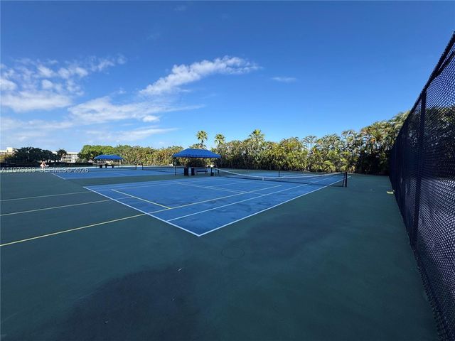 500 Three Islands Blvd M24, Hallandale Beach, FL 33009