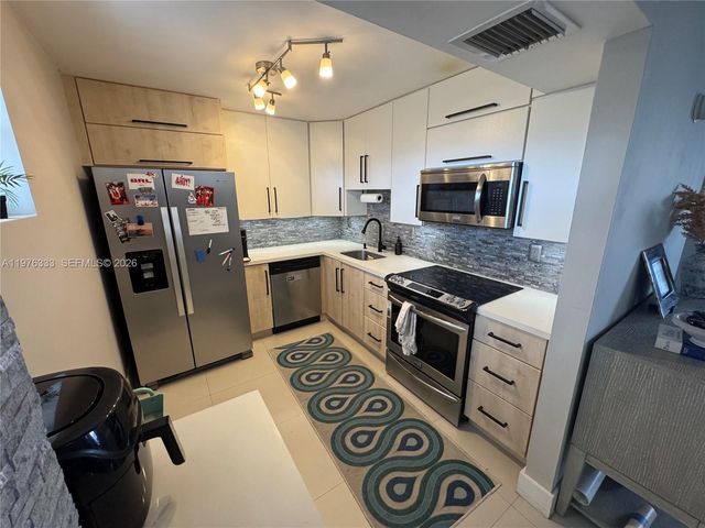 500 Three Islands Blvd M24, Hallandale Beach, FL 33009