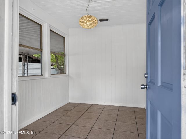 2229 HOME PARK Circle E, Jacksonville, FL 32207