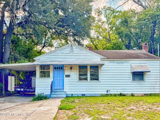 2229 HOME PARK Circle E, Jacksonville, FL 32207
