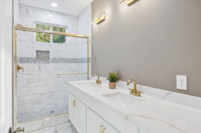 3026 Comanche, Willis, TX 77378