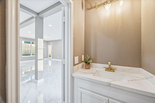 3026 Comanche, Willis, TX 77378