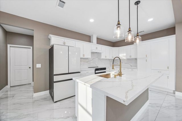 3026 Comanche, Willis, TX 77378