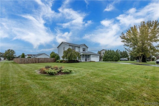 5609 Angela Drive, Lockport Town, NY 14094