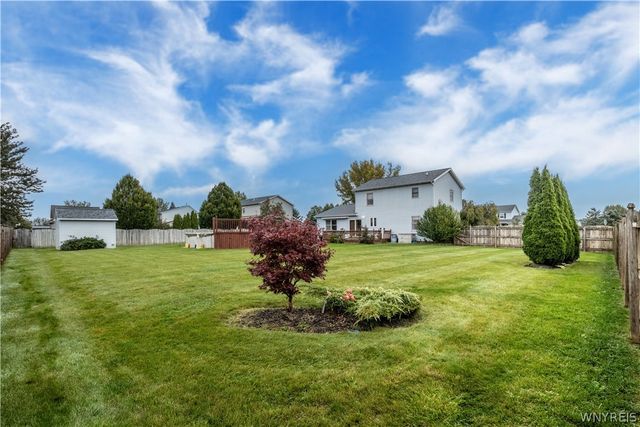 5609 Angela Drive, Lockport Town, NY 14094
