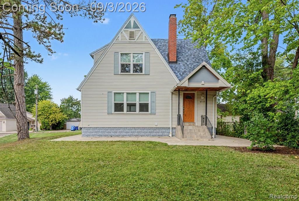 4735 Elizabeth Lake Road, Waterford, MI 48327