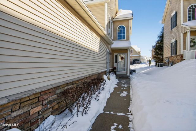 15 Beacon Street, Ballston, NY 12020