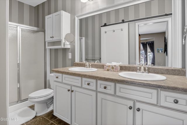 15 Beacon Street, Ballston, NY 12020