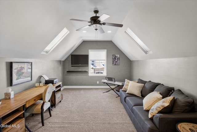 15 Beacon Street, Ballston, NY 12020