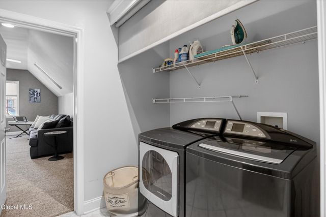 15 Beacon Street, Ballston, NY 12020