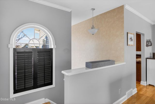 15 Beacon Street, Ballston, NY 12020