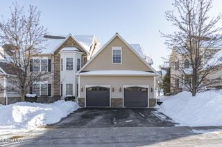 15 Beacon Street, Ballston, NY 12020