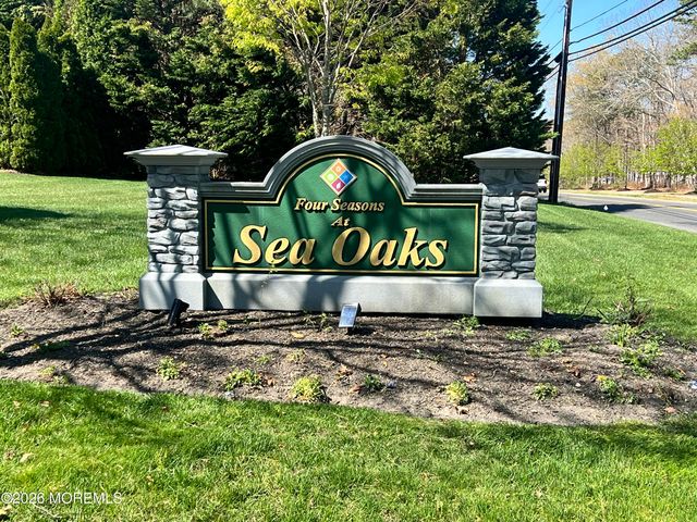 19 Augusta Drive, Little Egg Harbor, NJ 08087