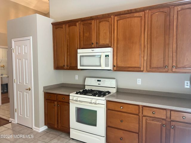 19 Augusta Drive, Little Egg Harbor, NJ 08087