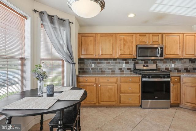 1206 COBBLESTONE LN, Lancaster, PA 17601
