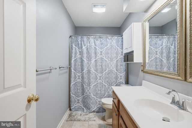 1206 COBBLESTONE LN, Lancaster, PA 17601