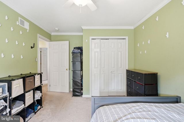 1206 COBBLESTONE LN, Lancaster, PA 17601