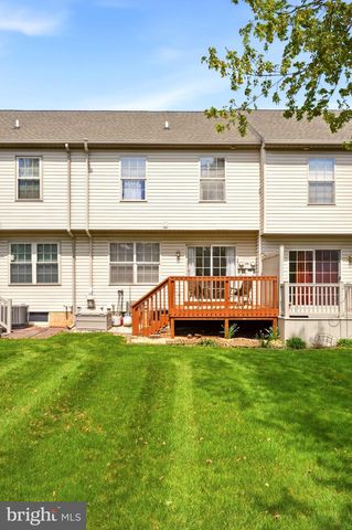 1206 COBBLESTONE LN, Lancaster, PA 17601
