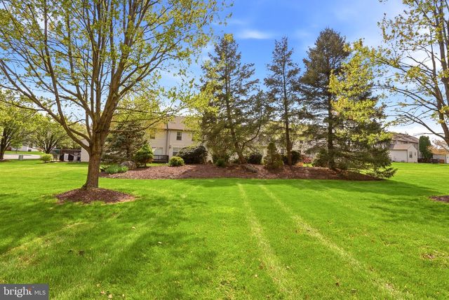 1206 COBBLESTONE LN, Lancaster, PA 17601