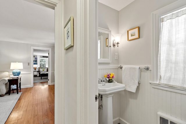 161 Crescent Rd, Concord, MA 01742