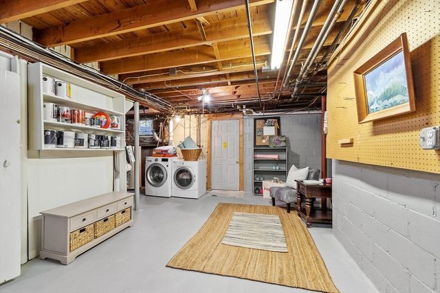 161 Crescent Rd, Concord, MA 01742