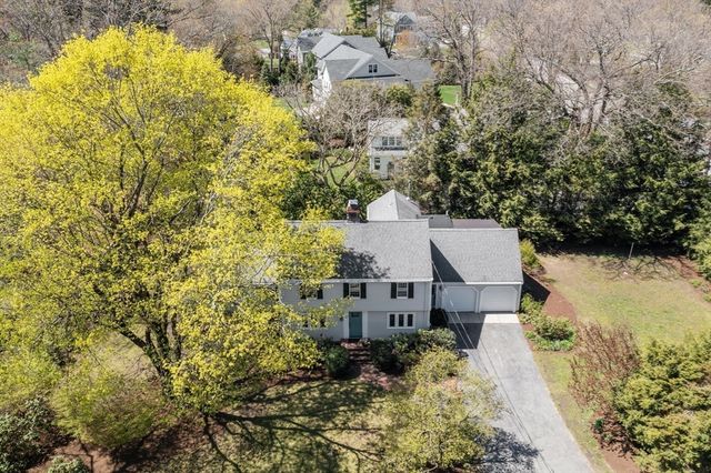 161 Crescent Rd, Concord, MA 01742